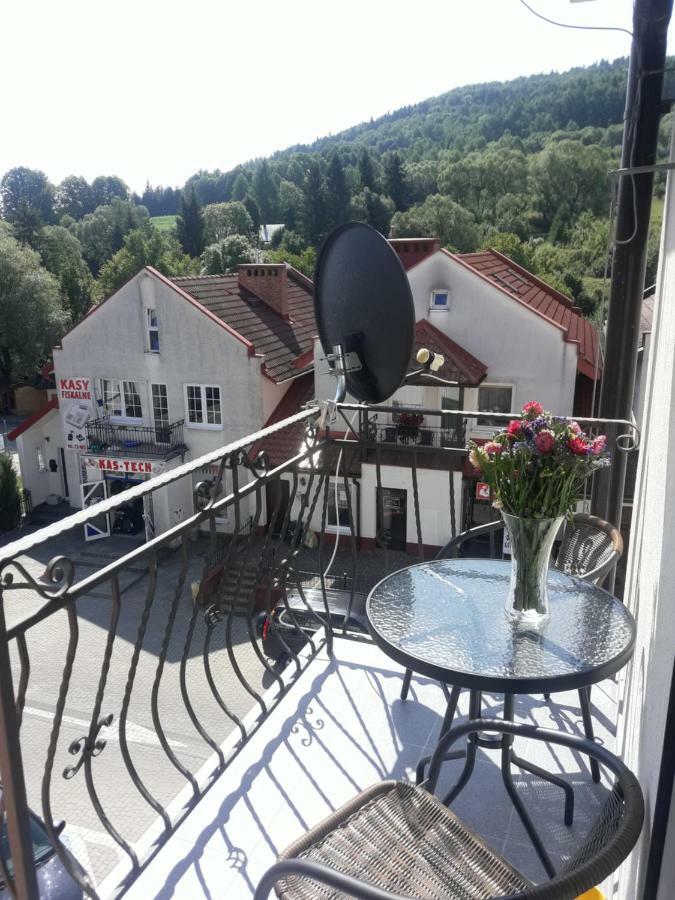 Apartament Szczesliwy Ustrzyki Dolne Exterior foto